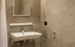realizzazioni-cellule-bagno-villaggio-olimpico-predazzo-05 Prefabricated bathroom pods - Olympic and Paralympic Village Milan-Cortina 2026